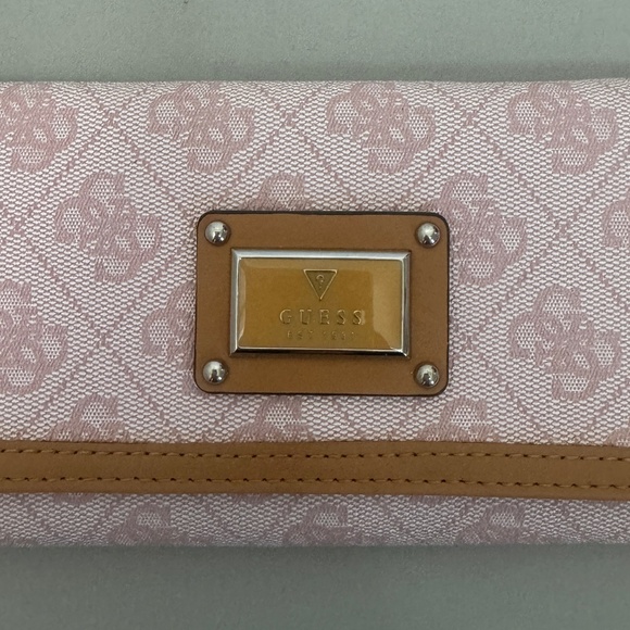NWOT Authentic Guess Trifold Monogram Wallet - Picture 2 of 8